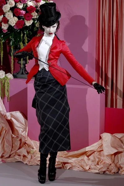 Look 1